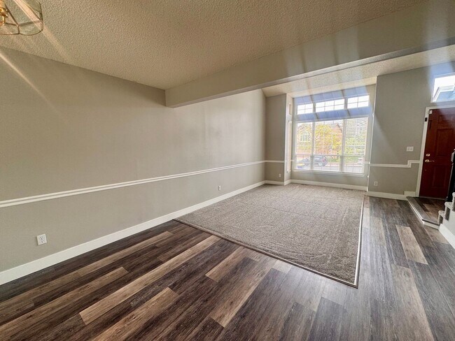 Foto del edificio - 4 Bedroom Home in Briargate