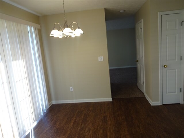 Building Photo - 5410 Lakebrooke Run