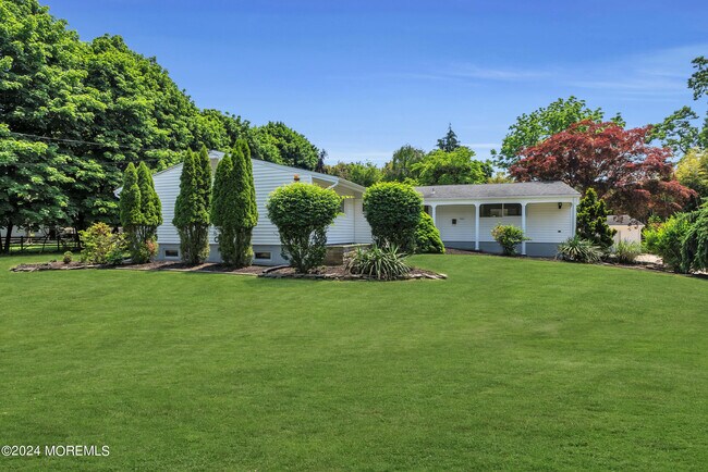 Building Photo - 366-368 Beecroft Pl