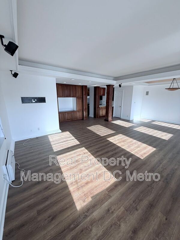 Foto del edificio - 1316 New Hampshire Ave NW