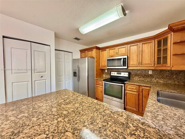 Foto del edificio - 6035 SW 162nd Path