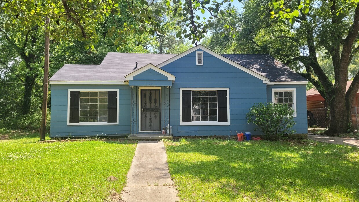 1739 Grand Ave, Jackson, MS 39209 House Rental in Jackson, MS