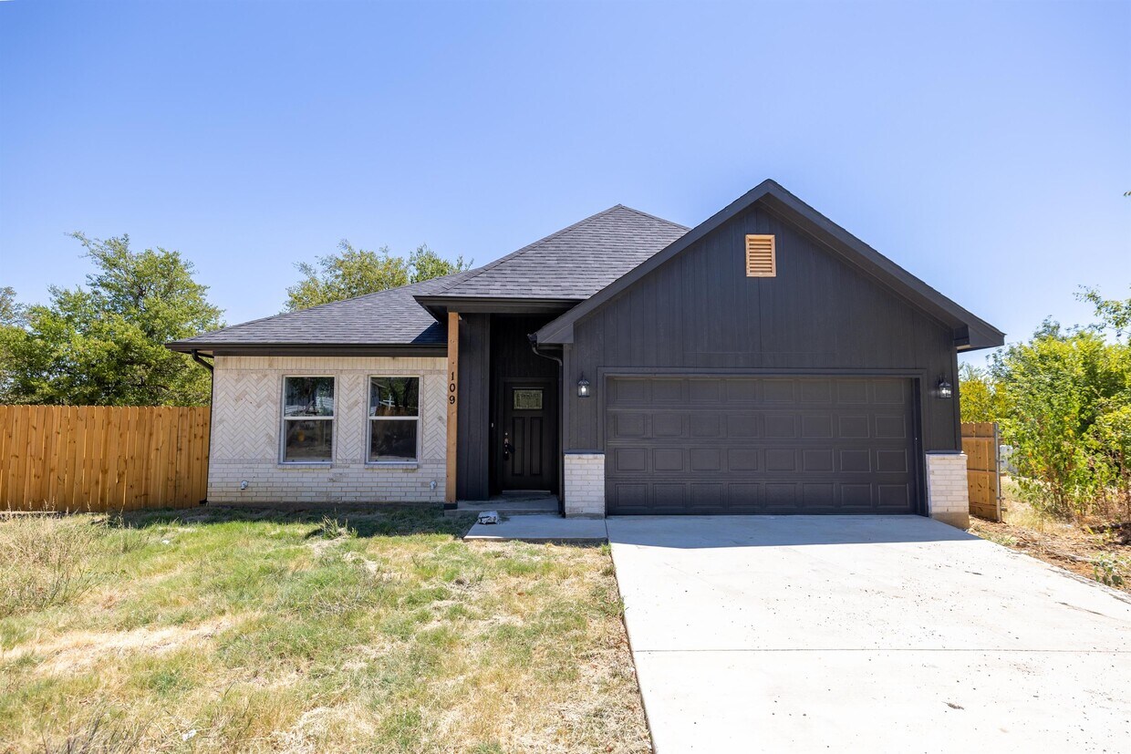 Foto principal - 109 Brown St