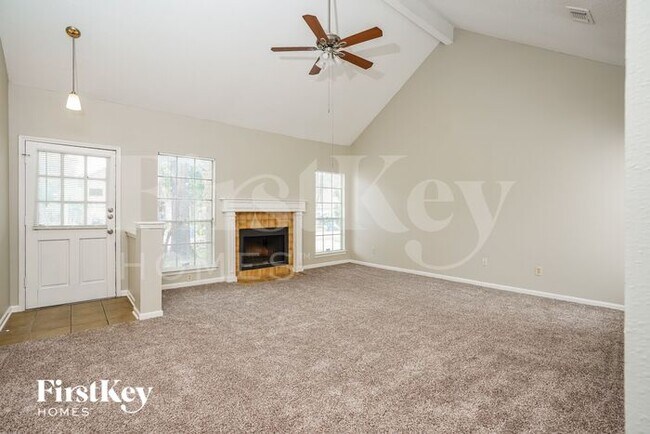 Foto del edificio - 21443 Park Timbers Ln