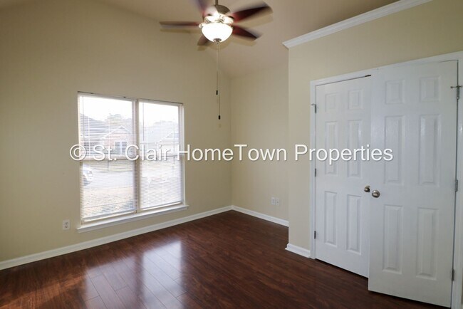 Foto del edificio - Family Home in Fox Hollow