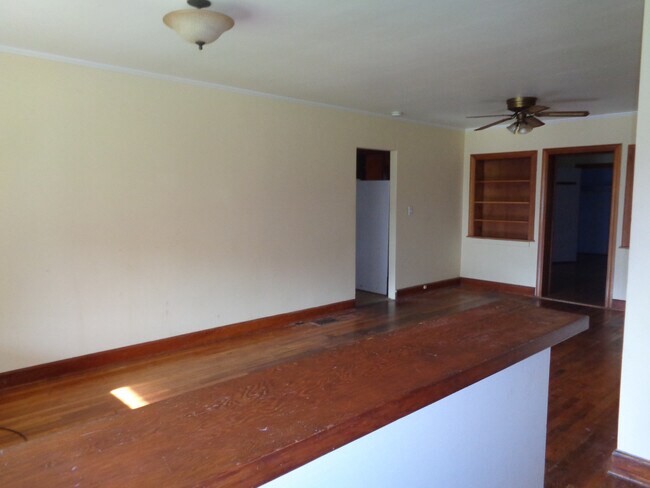 Foto del edificio - 180 Owl Creek Rd