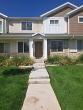 Building Photo - 998 N 20 E