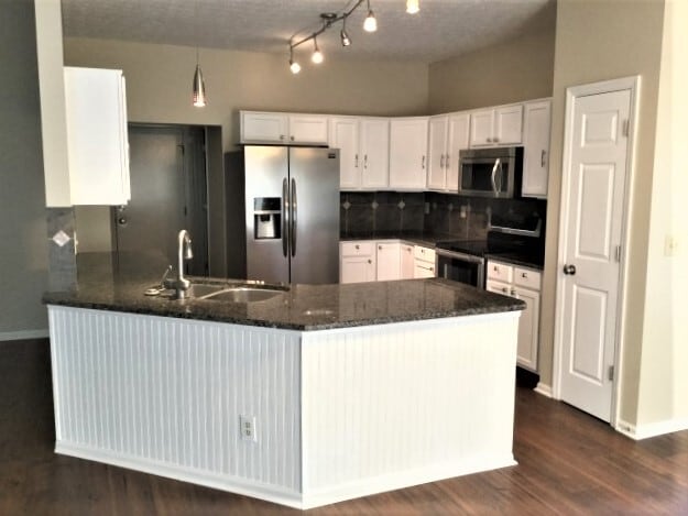 Building Photo - 742 Keltoncrest Dr