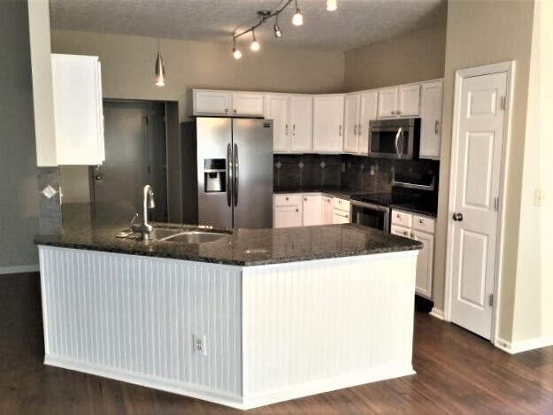 Foto del edificio - 742 Keltoncrest Dr