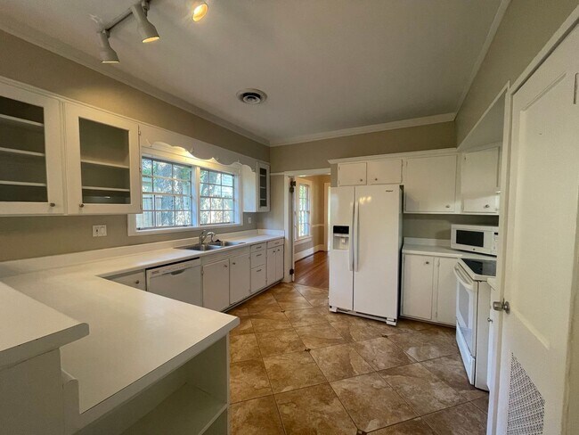 Foto del edificio - Delightful Home Located In "Ormond Place" ...