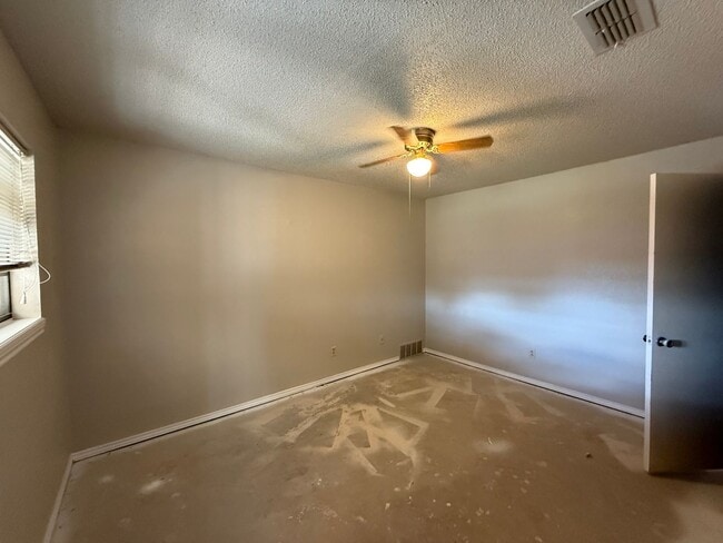 Foto del edificio - 7825 Memphis Ave