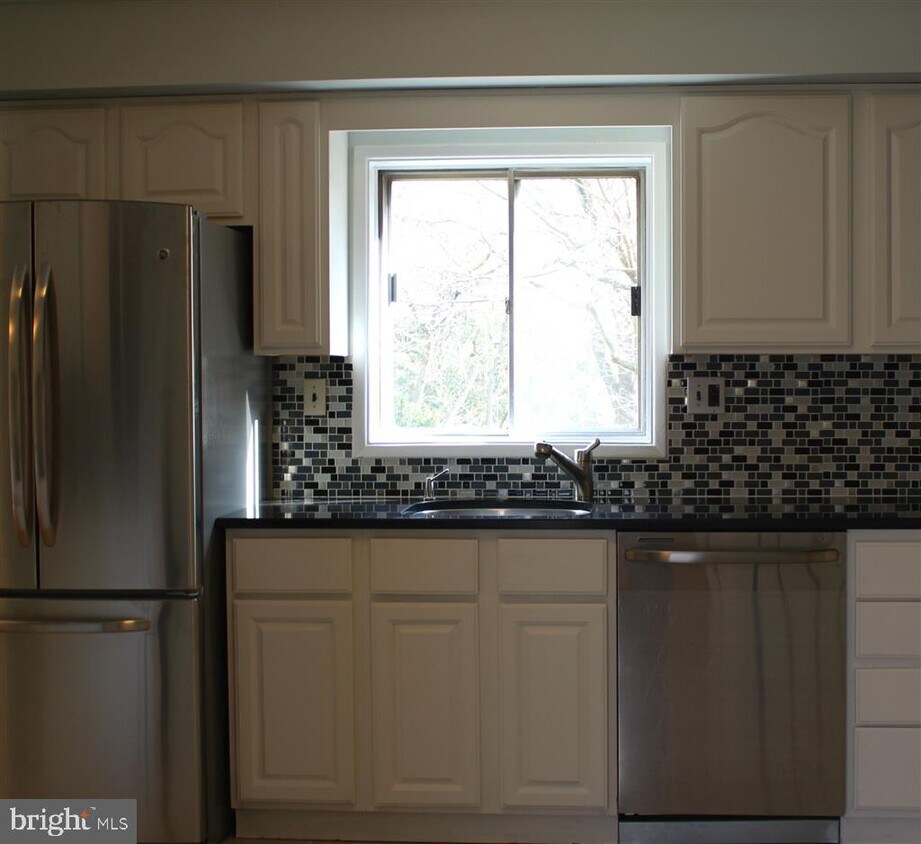 Foto principal - 1049 Balls Hill Rd