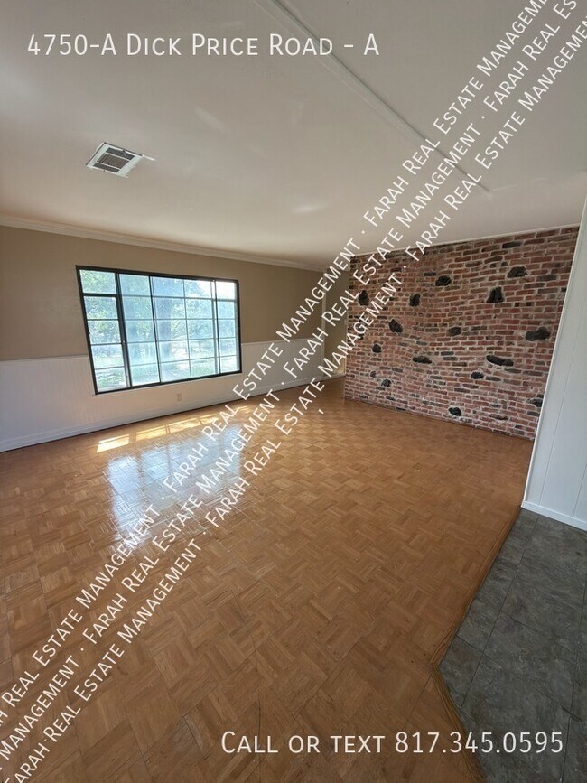 Foto del edificio - 4750-A Dick Price Road-A