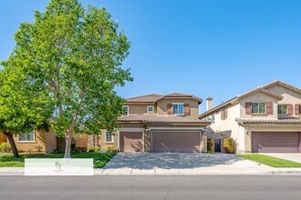 Building Photo - 12488 Celebration Dr