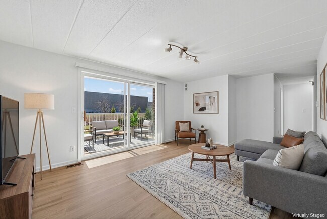 Foto del edificio - 1108 Mercury Dr