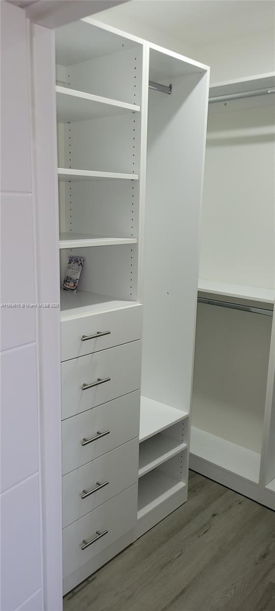 Foto del edificio - 558 NW 7th St