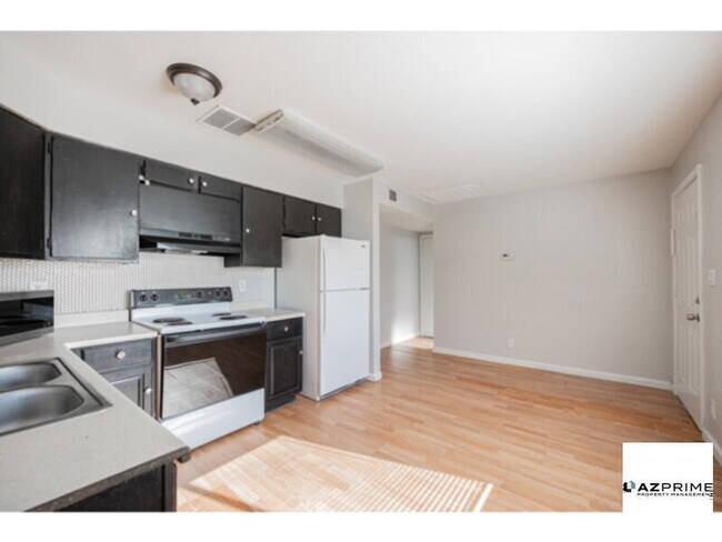 Foto del edificio - $250 OFF FIRST MONTH'S RENT MOVE IN SPECIA...