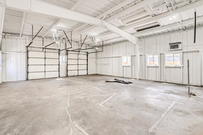 Building Photo - Striking Columbia Heights home near Berkeley Lake Park