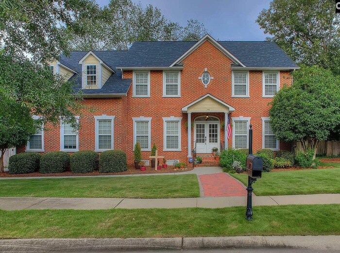 Primary Photo - 110 Belfair Rd