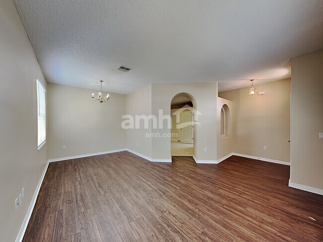 Foto del edificio - 9955 Shadow Creek Dr
