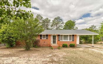 Building Photo - 1007 Greenleaf Rd