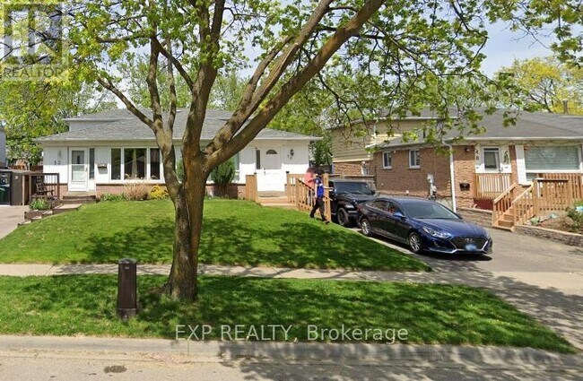 Building Photo - 50 Chipwood Crescent
