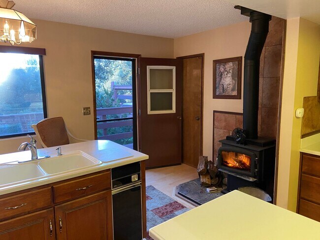 Foto del edificio - Two Bedroom Two Bath House