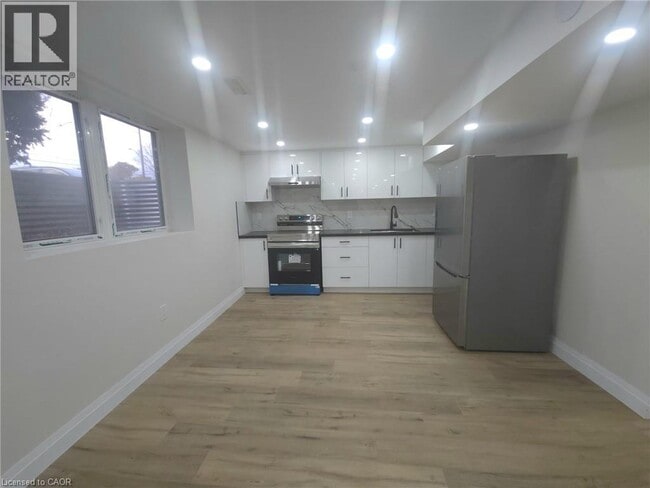 Photo du bâtiment - 43 Patterson Ave