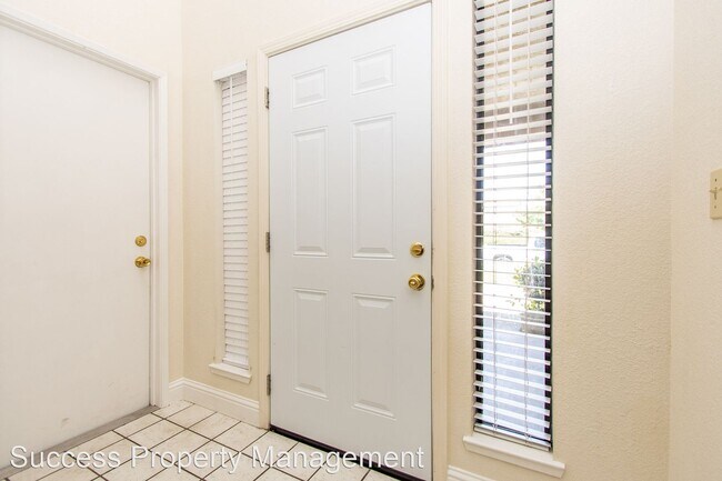 Foto del edificio - 3 br, 2 bath House - 2340 Floyd Avenue