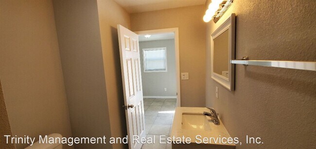 Building Photo - 1 br, 1 bath House - 714 Gateway Drive