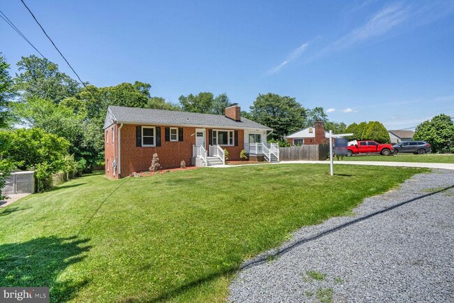 Building Photo - 4112 Orchard Dr