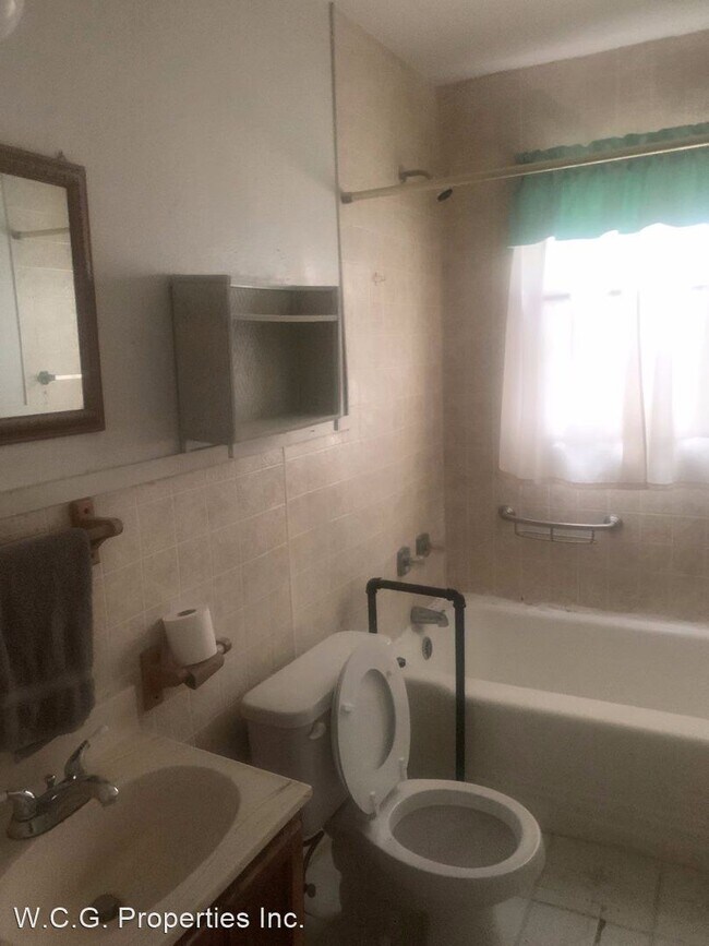 Building Photo - 2 br, 1 bath House - 5311 Kent St