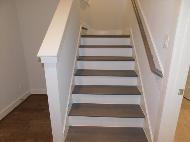 Foto del edificio - 4223 Eli St