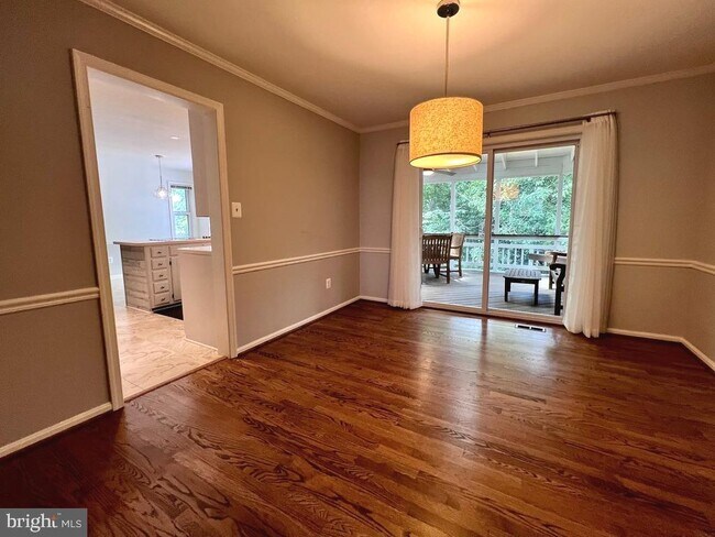 Foto del edificio - 9101 Streamview Ln