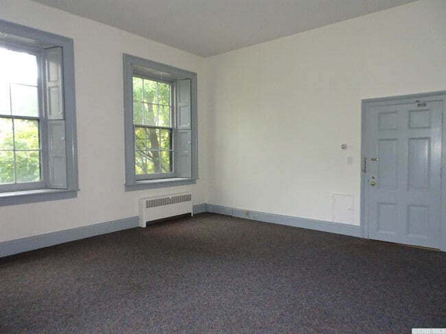 Building Photo - 549 NY-23B