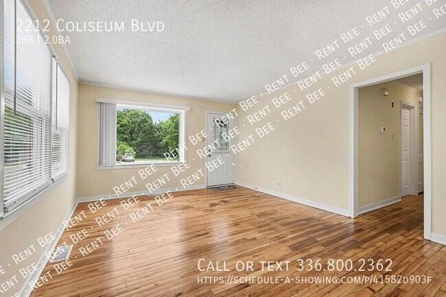 Foto del edificio - 2212 Coliseum Blvd