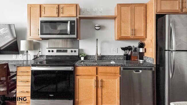 Building Photo - 302 13th St S