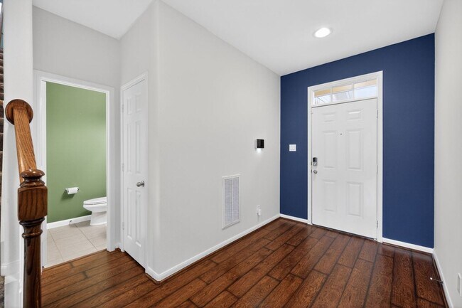 Foto del edificio - 17019 Wilthorne Gardens Ct