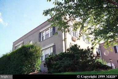 Primary Photo - 402 Bashford Ln