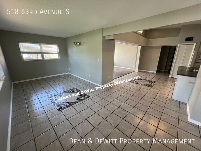 Building Photo - 518 63rd Ave S