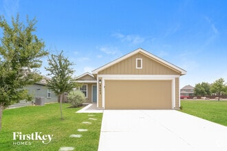 Building Photo - 8602 Segura Wy