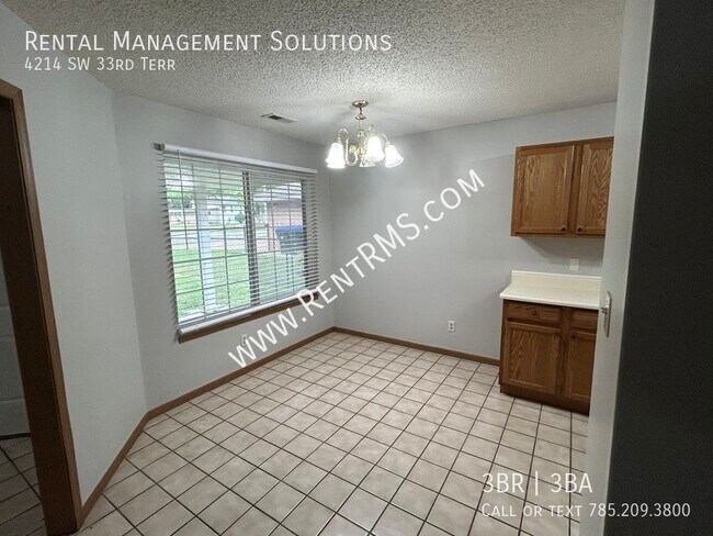 Building Photo - 4214 SW 33rd Terrace