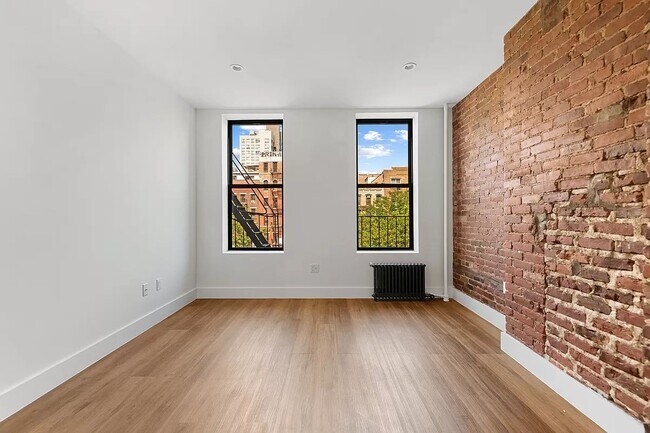 Building Photo - 130 Allen Street