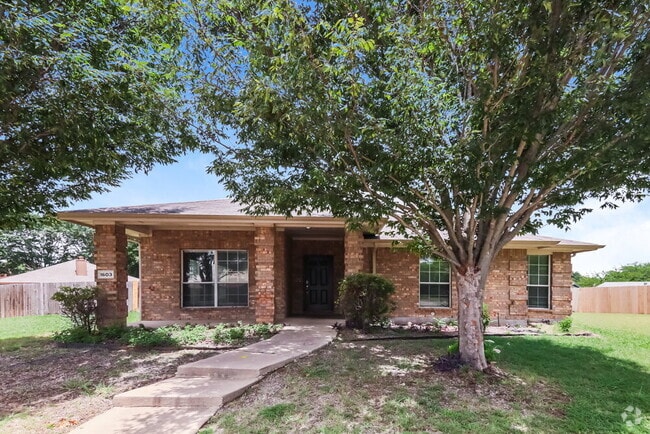 Building Photo - 1603 Venus Dr E
