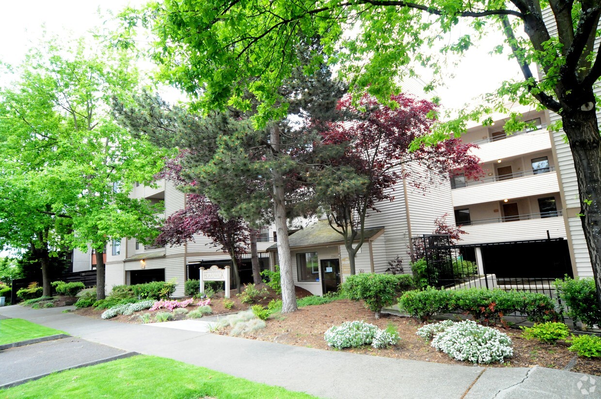 Building Photo - Boardwalk Apartments