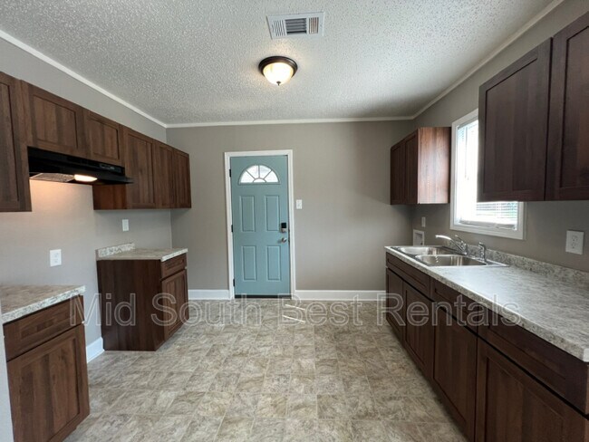 Foto del edificio - 548 Orchard Ave