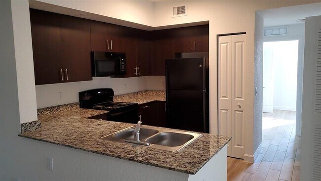 regatta place apartment homes miami fl apartments com
