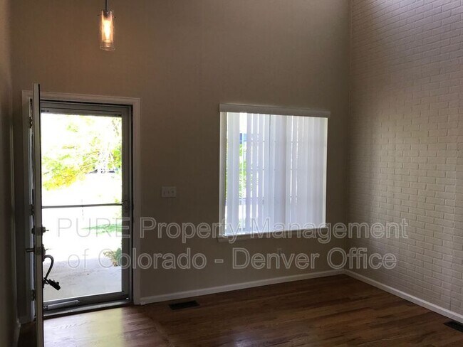 Foto del edificio - 9708 S Castle Ridge Cir