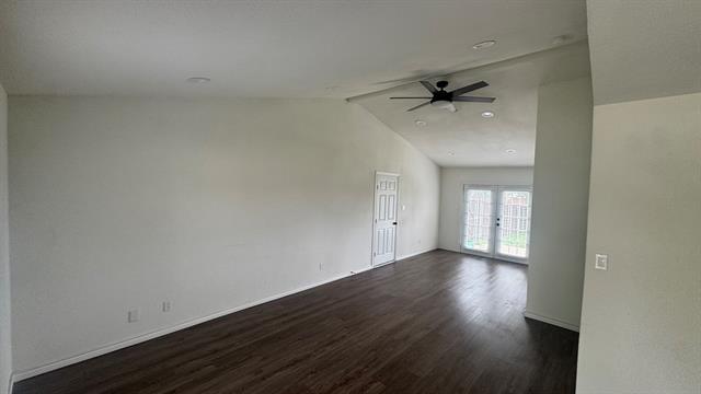 Foto del edificio - 500 Scarlet Oak St