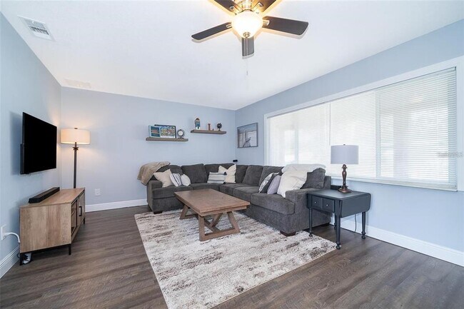 Foto del edificio - 814 Malone Dr